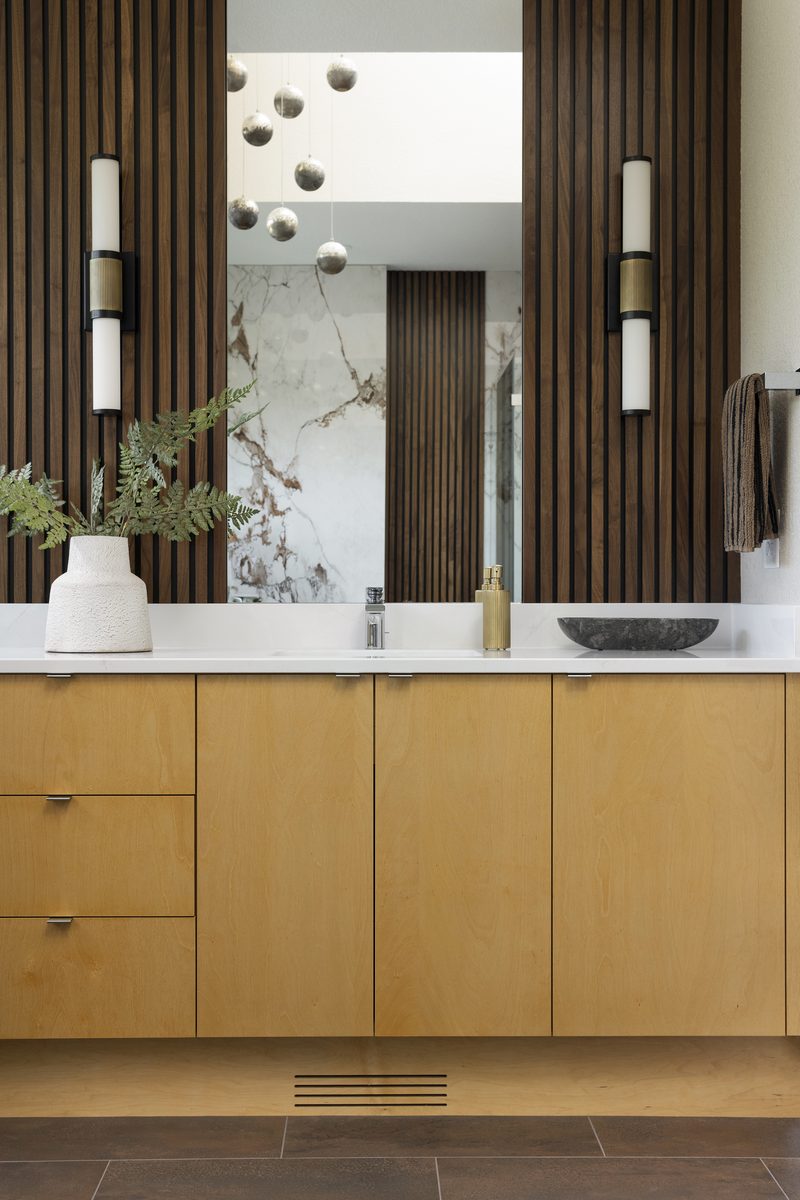 Minnetonka Bath - After Vanity Detail